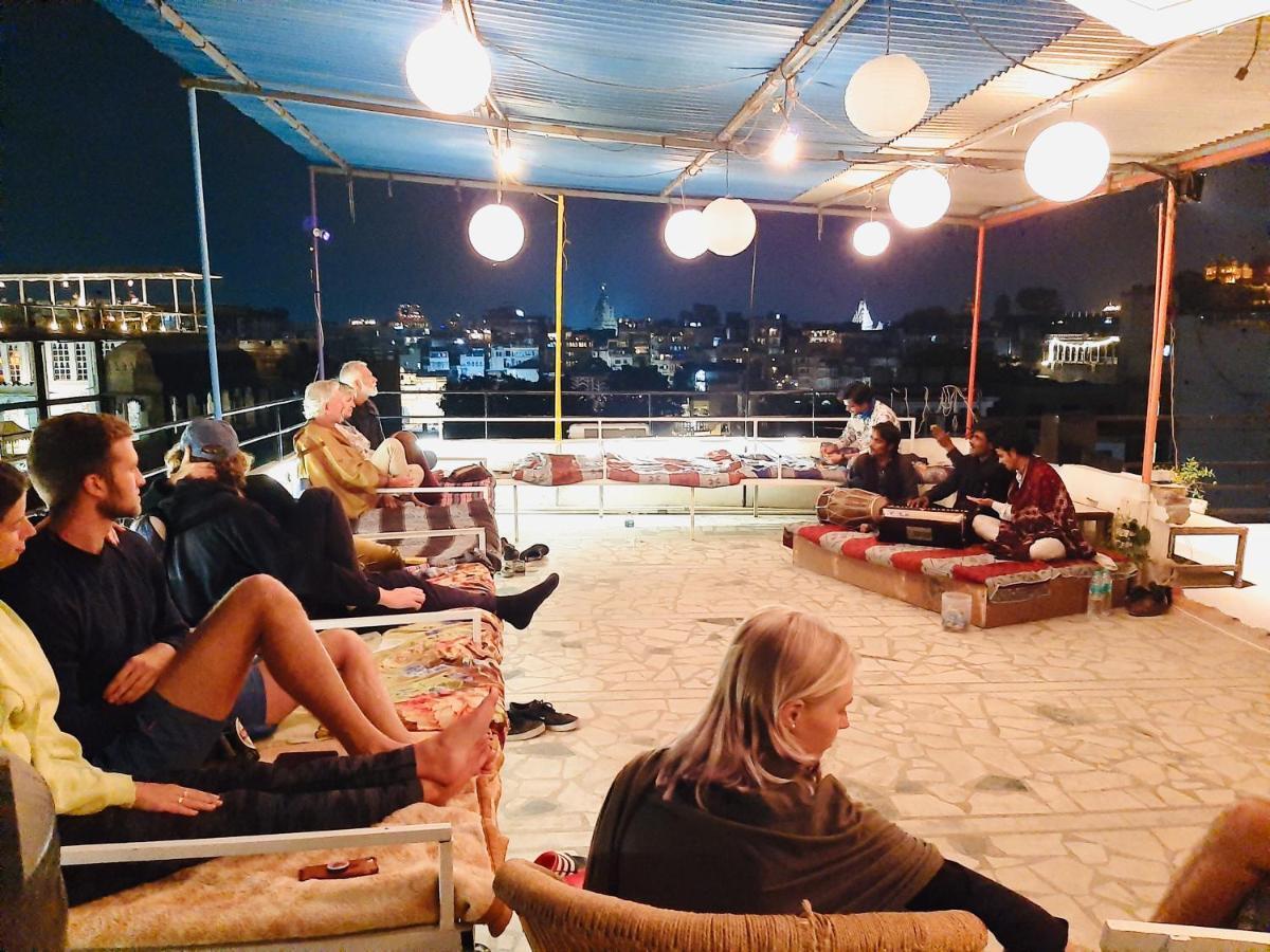 The Hostel Crawl Удайпур Екстериор снимка